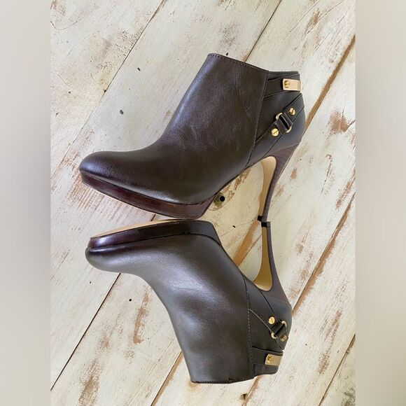MARC FISHER booties Blaine 3 Dark Brown heeled boots faux leather Size 6.5 M EUC - Picture 10 of 12